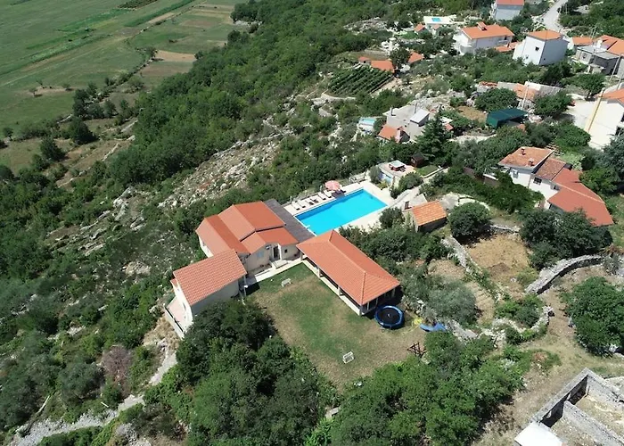 Krnic Olimpic Pool *