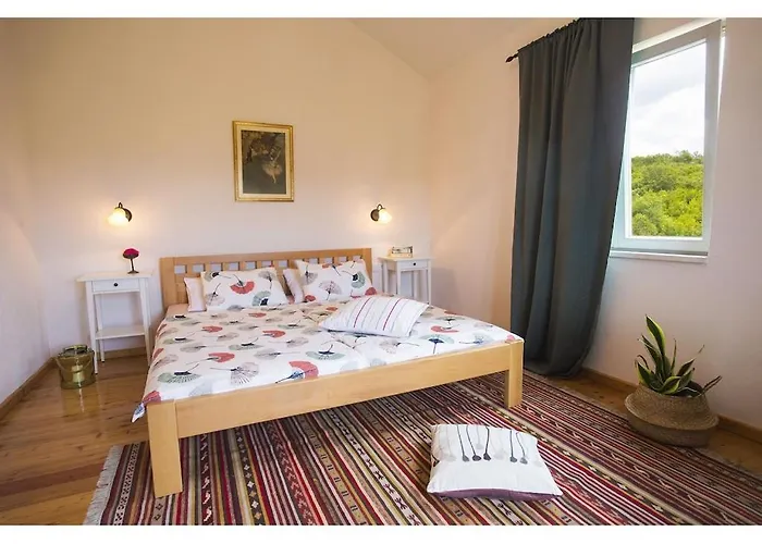 Tatil Evi Krnic Olimpic Pool Zadvarje